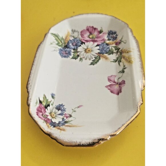 Royal Albert - Harvest Bouquet - Serving/Candy/Butter Dish 7" x 5" - Picture 2 of 11